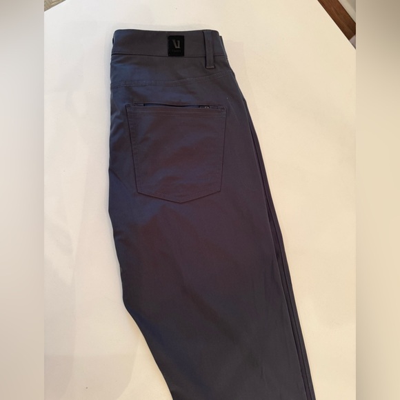 Vuori Men’s Pants -worn once - Picture 8 of 13